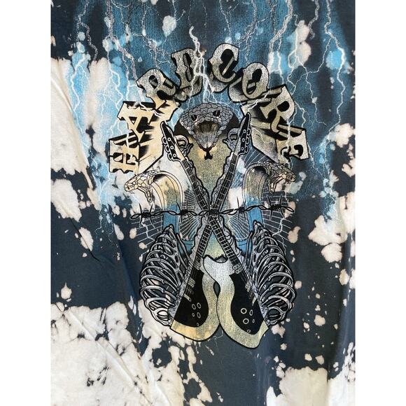 Fashion Nova Hardcore Black Bleached T shirt Size Large Graphic Print Snake - Picture 4 of 6